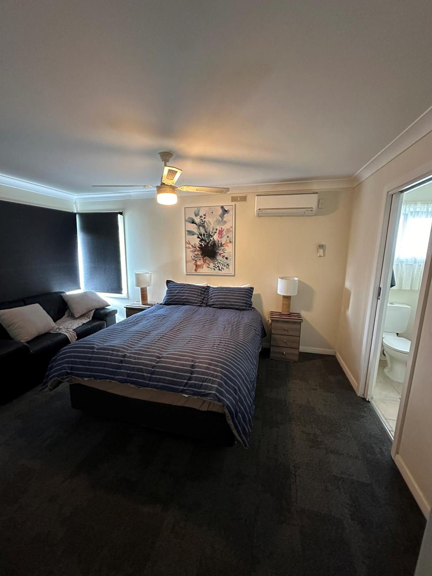 The Silver Bream Motel & Self Contained Units มัลลาคูตา ภายนอก รูปภาพ