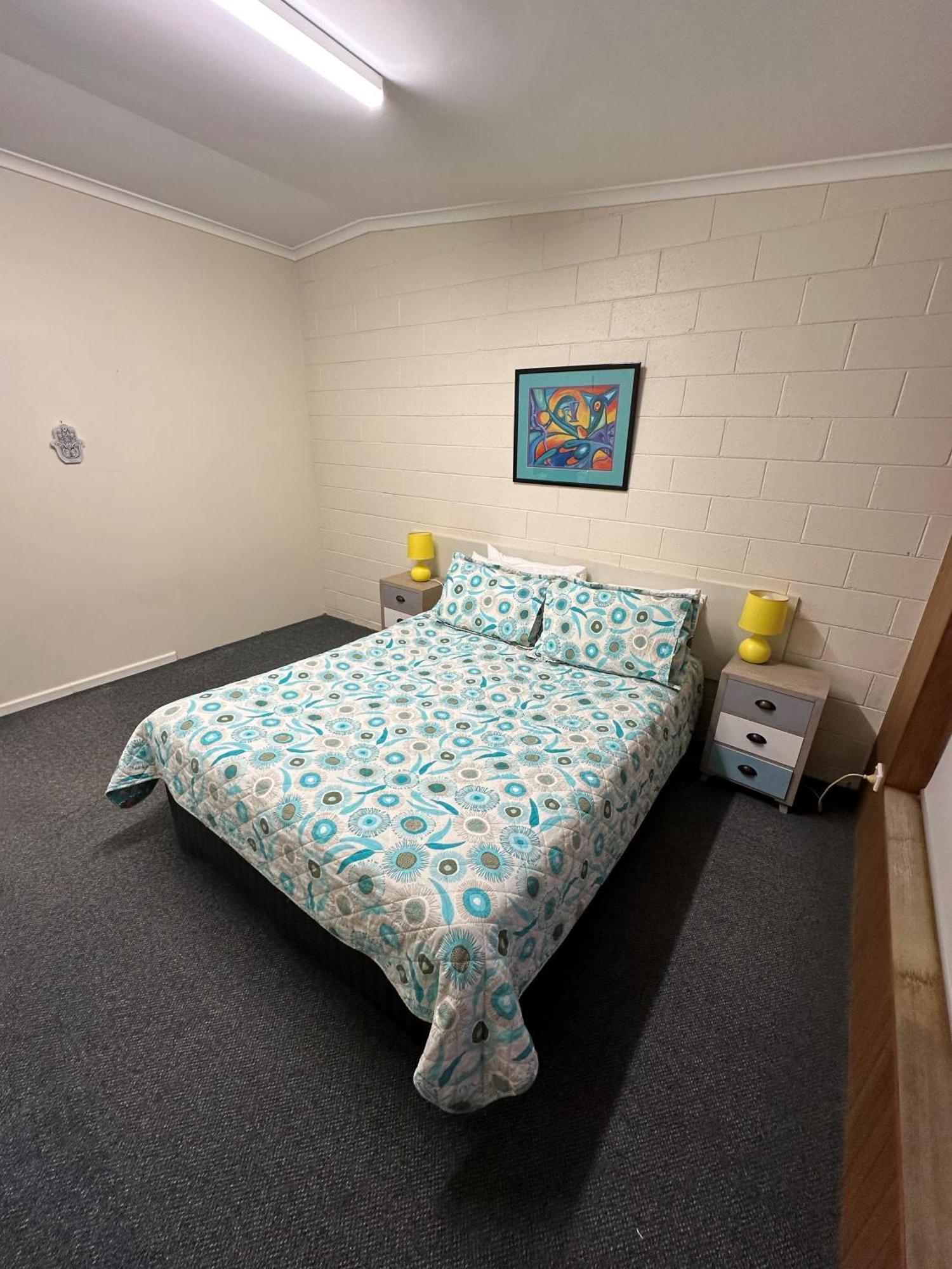 The Silver Bream Motel & Self Contained Units มัลลาคูตา ภายนอก รูปภาพ