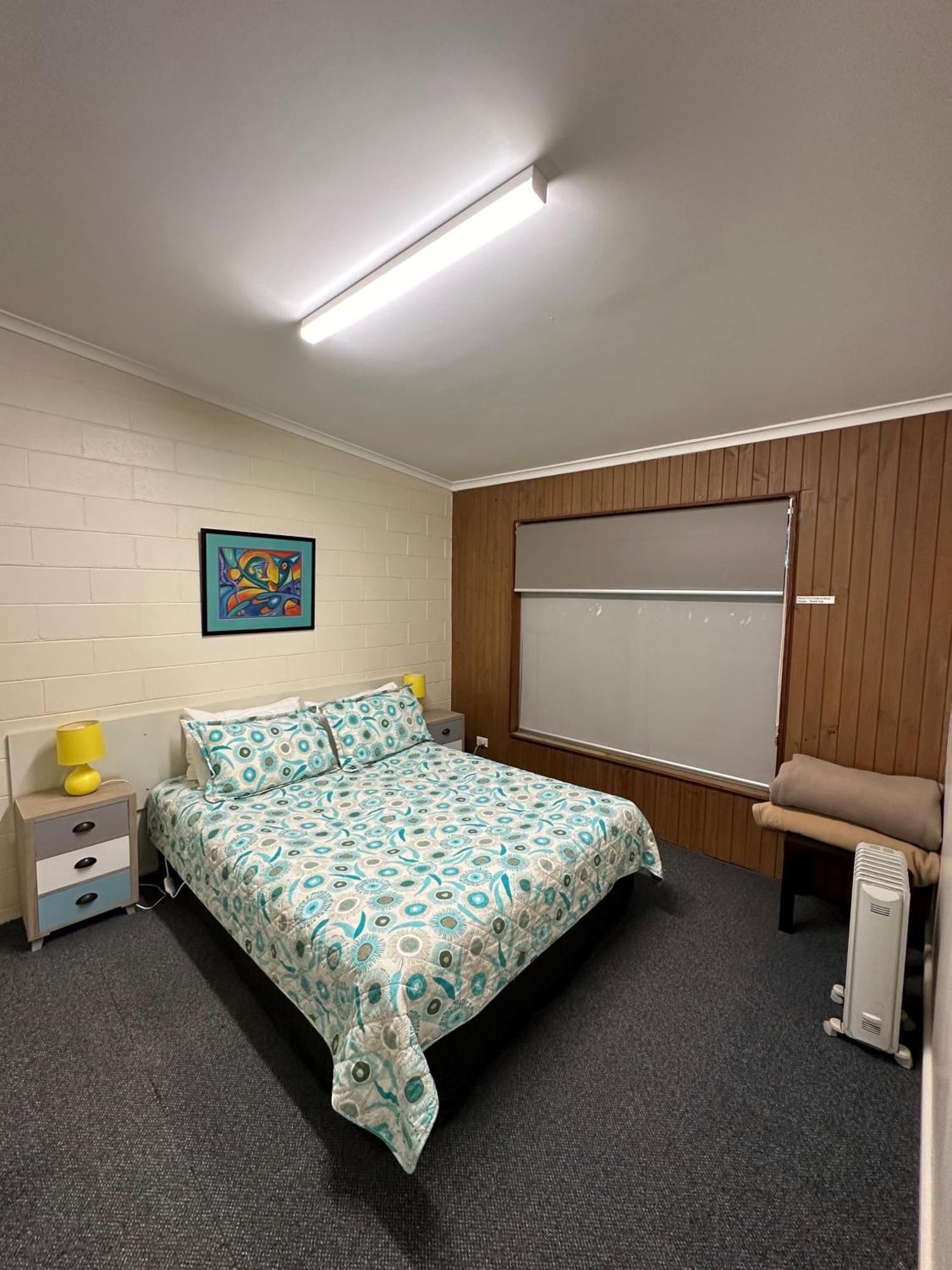 The Silver Bream Motel & Self Contained Units มัลลาคูตา ภายนอก รูปภาพ