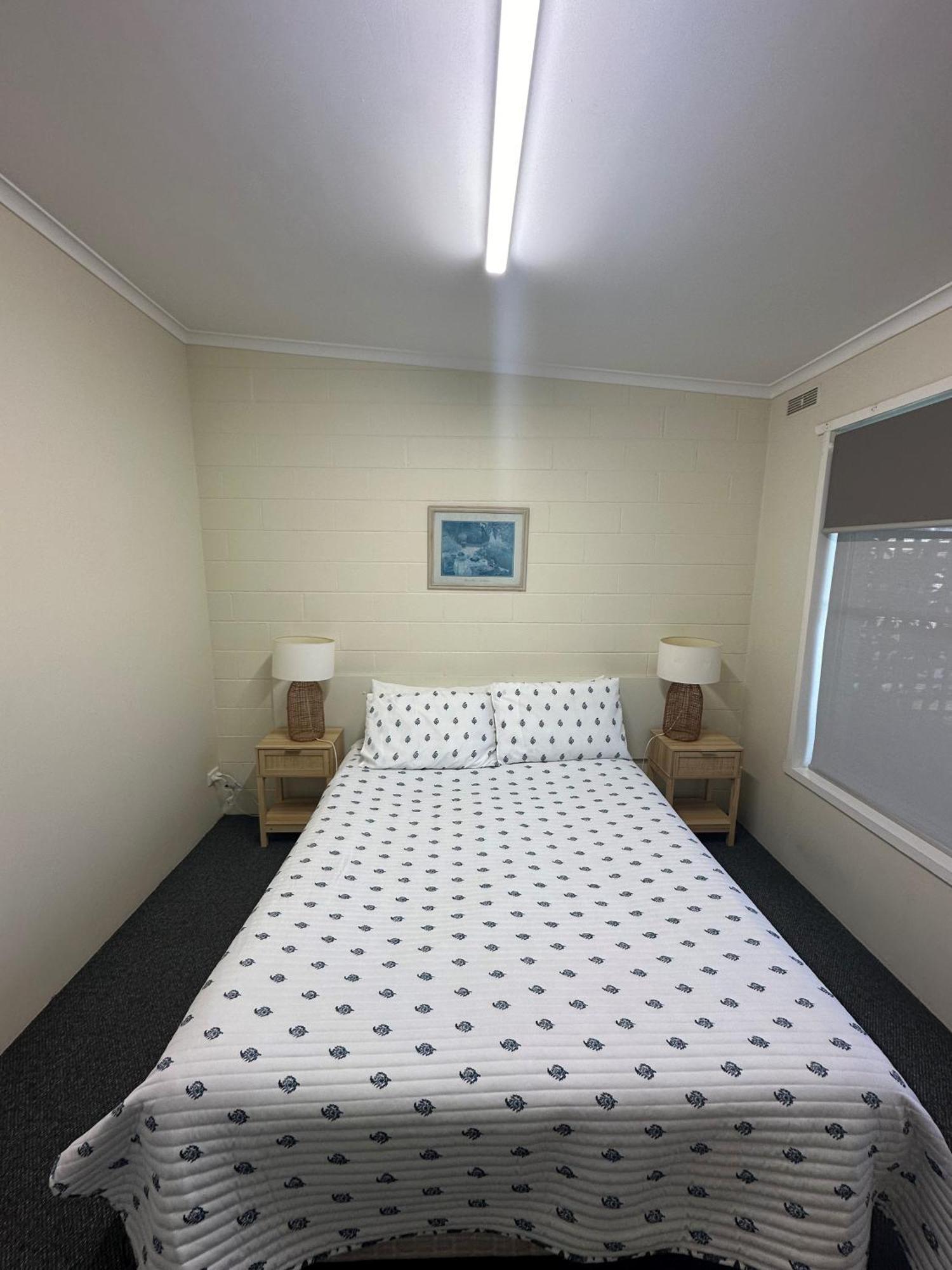 The Silver Bream Motel & Self Contained Units มัลลาคูตา ภายนอก รูปภาพ